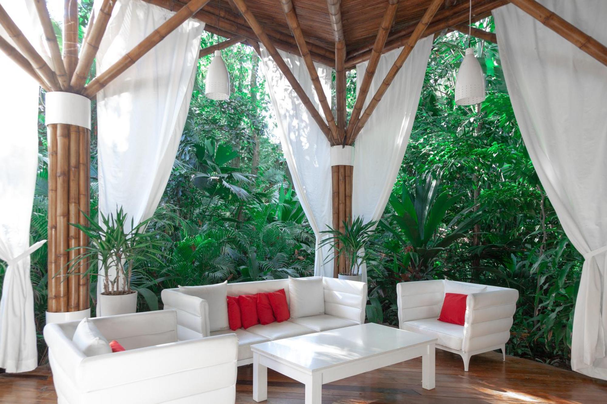 Le Cameleon Boutique Hotel Puerto Viejo de Talamanca Esterno foto